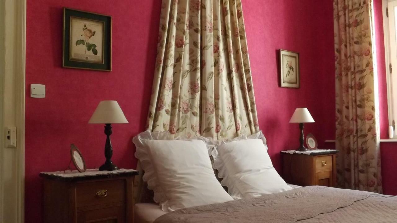 Готель Le Domaine De Pomone Woinville Екстер'єр фото